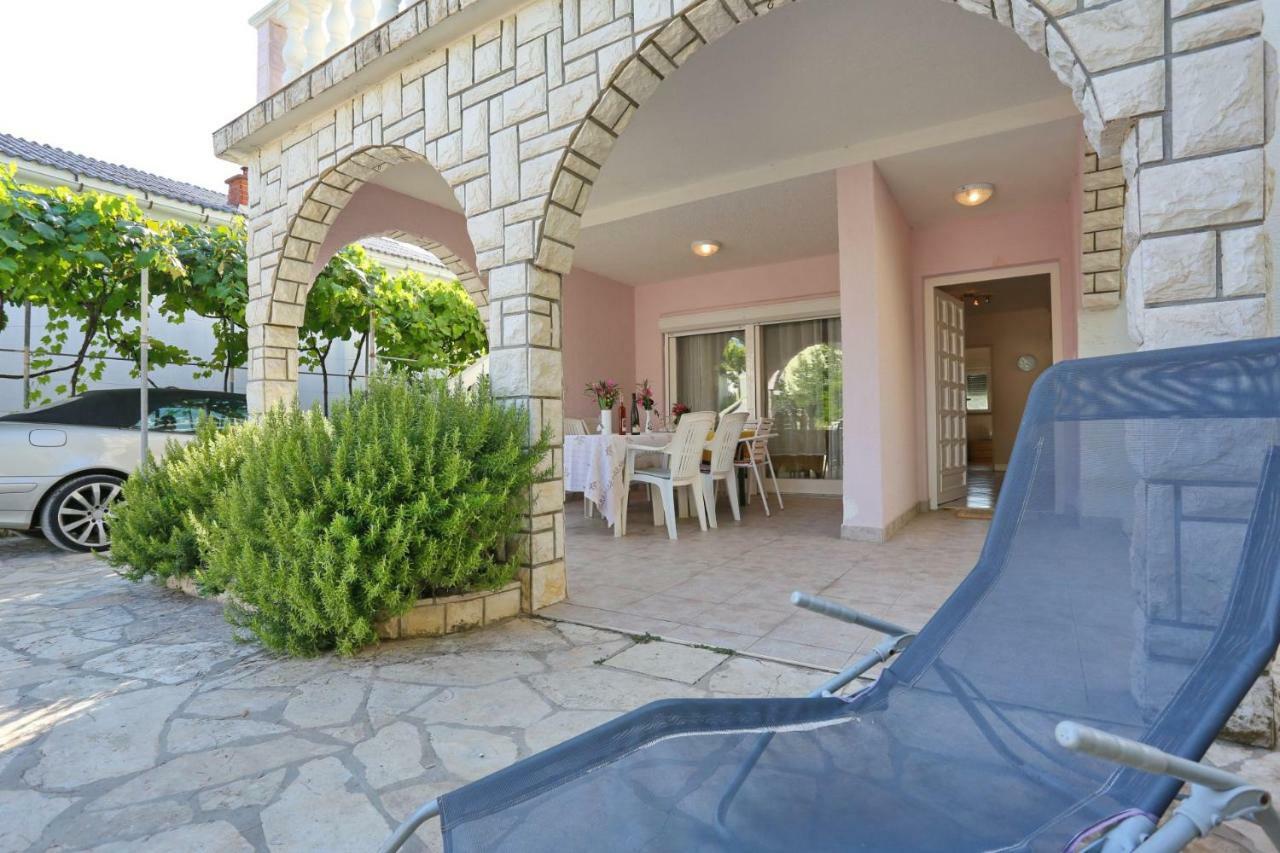 Villa Neyla Vir Exterior foto